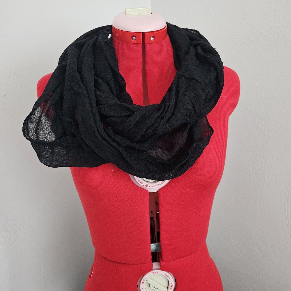 Black Infinity Scarf